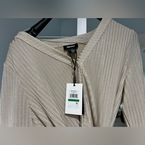 NWT - DKNY dress size L - Picture 2 of 4